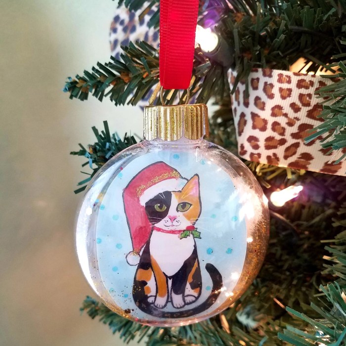 Calico cat christmas ornament